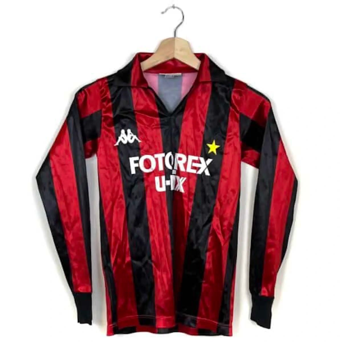 1986/87 AC Milan Domicile (12a) - Iconic Football Shop
