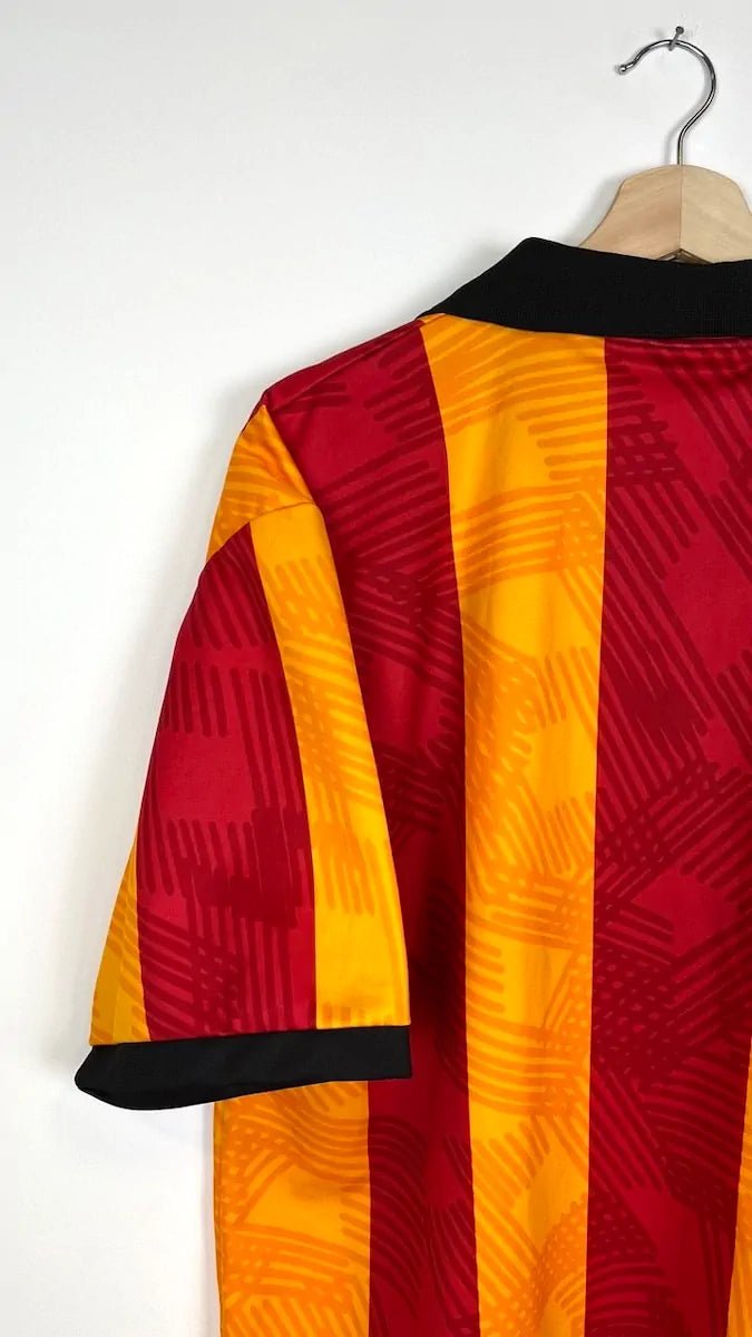 1992/93 FC Malines Domicile (XL) - Iconic Football Shop