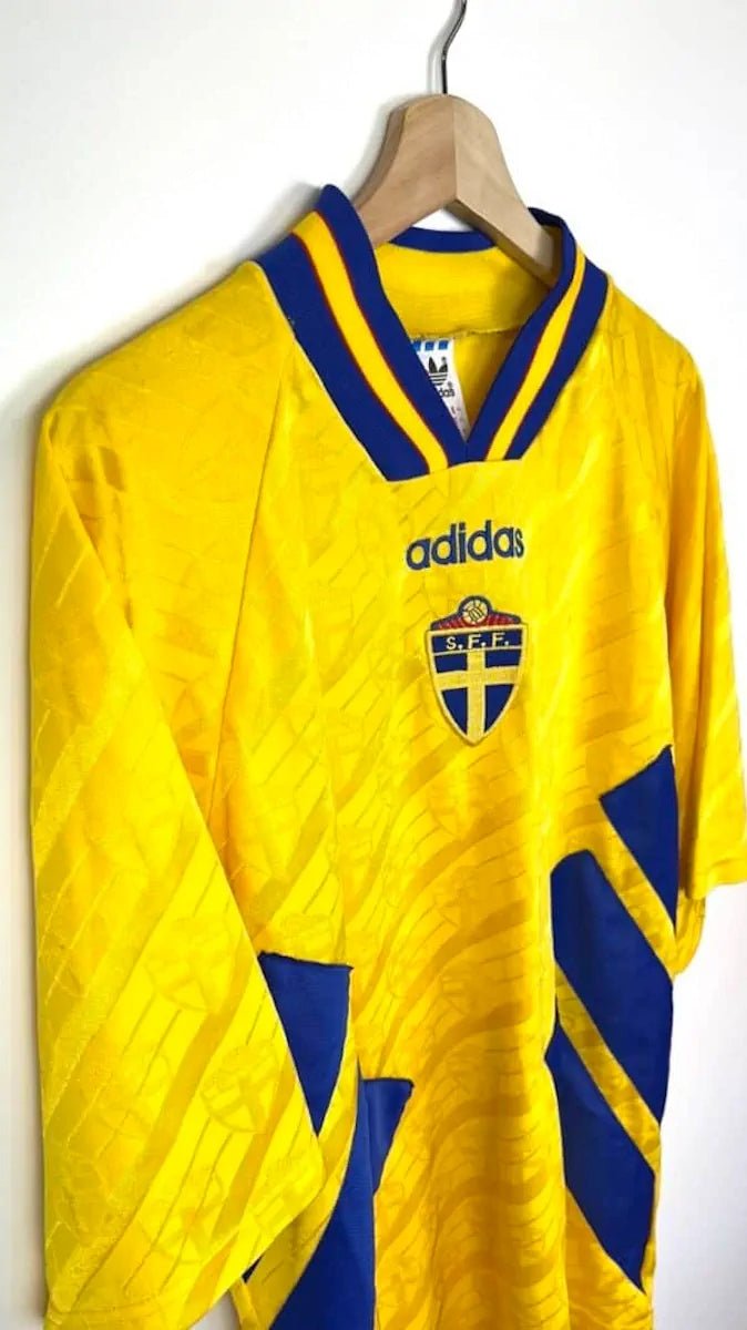 1994/95 Suède Domicile (XL) - Iconic Football Shop