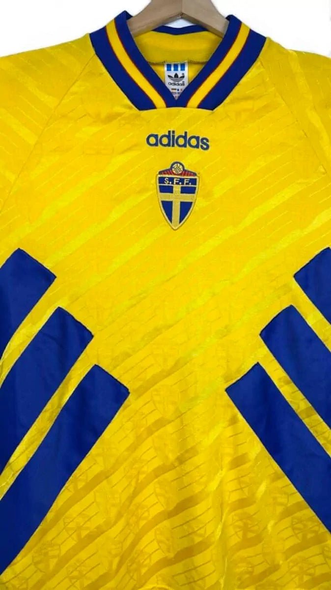 1994/95 Suède Domicile (XL) - Iconic Football Shop