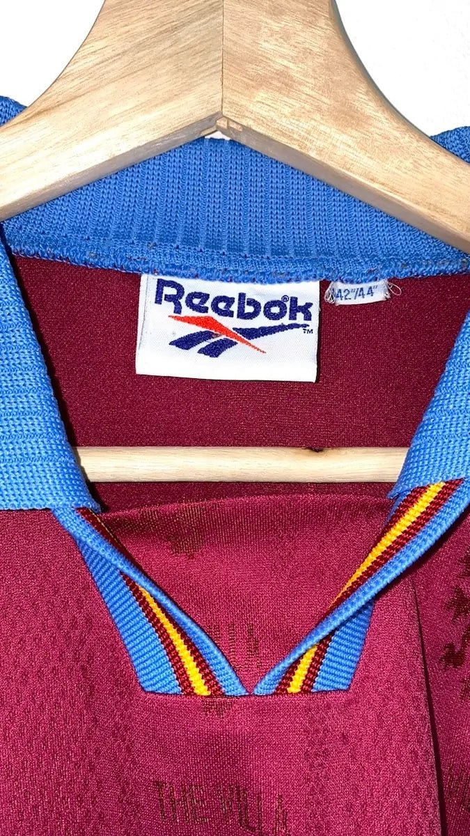 1995/96 Aston Villa Domicile (L) - Iconic Football Shop