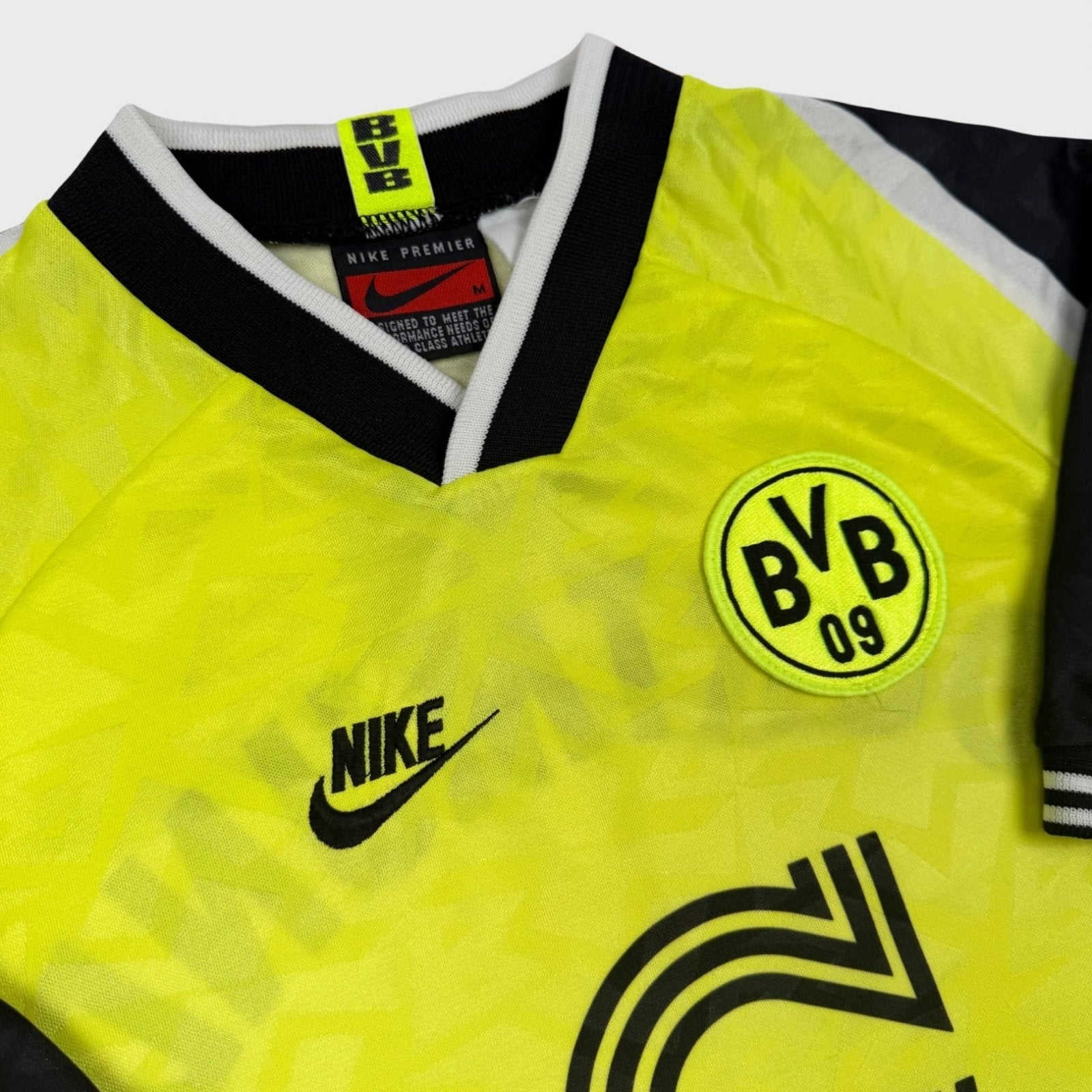 1995/96 Dortmund Domicile (M) - Iconic Football Shop