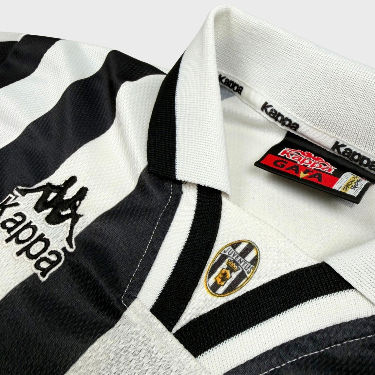 1995/96 Juventus Domicile - 22 *STOCK PRO* (XL) - Iconic Football Shop