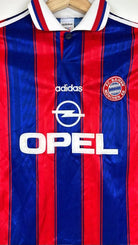 1995/97 Bayern Munich Domicile (10/12a) - Iconic Football Shop