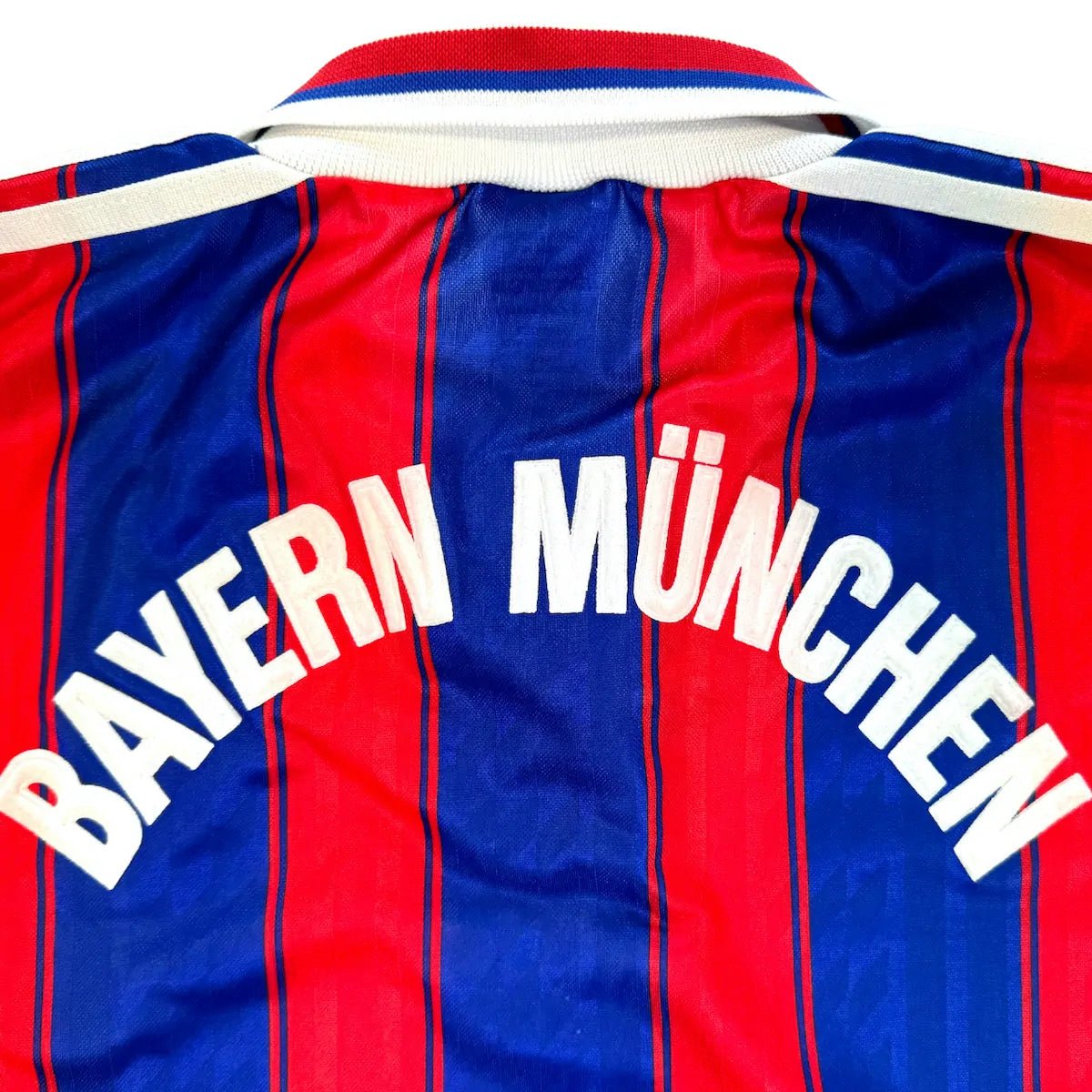 1995/97 Bayern Munich Domicile (2XL) - Iconic Football Shop