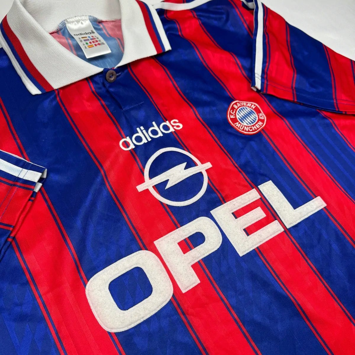 1995/97 Bayern Munich Domicile (XL) - Iconic Football Shop