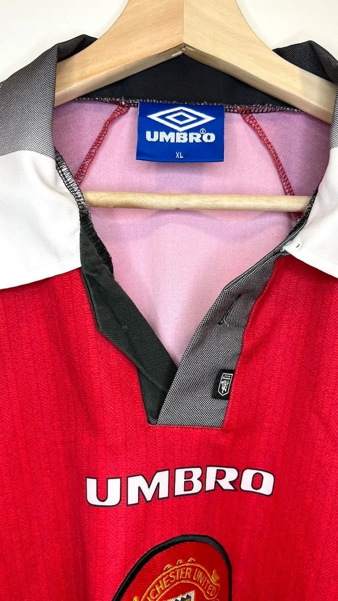 1996/97 Manchester United Domicile (XL) - Iconic Football Shop