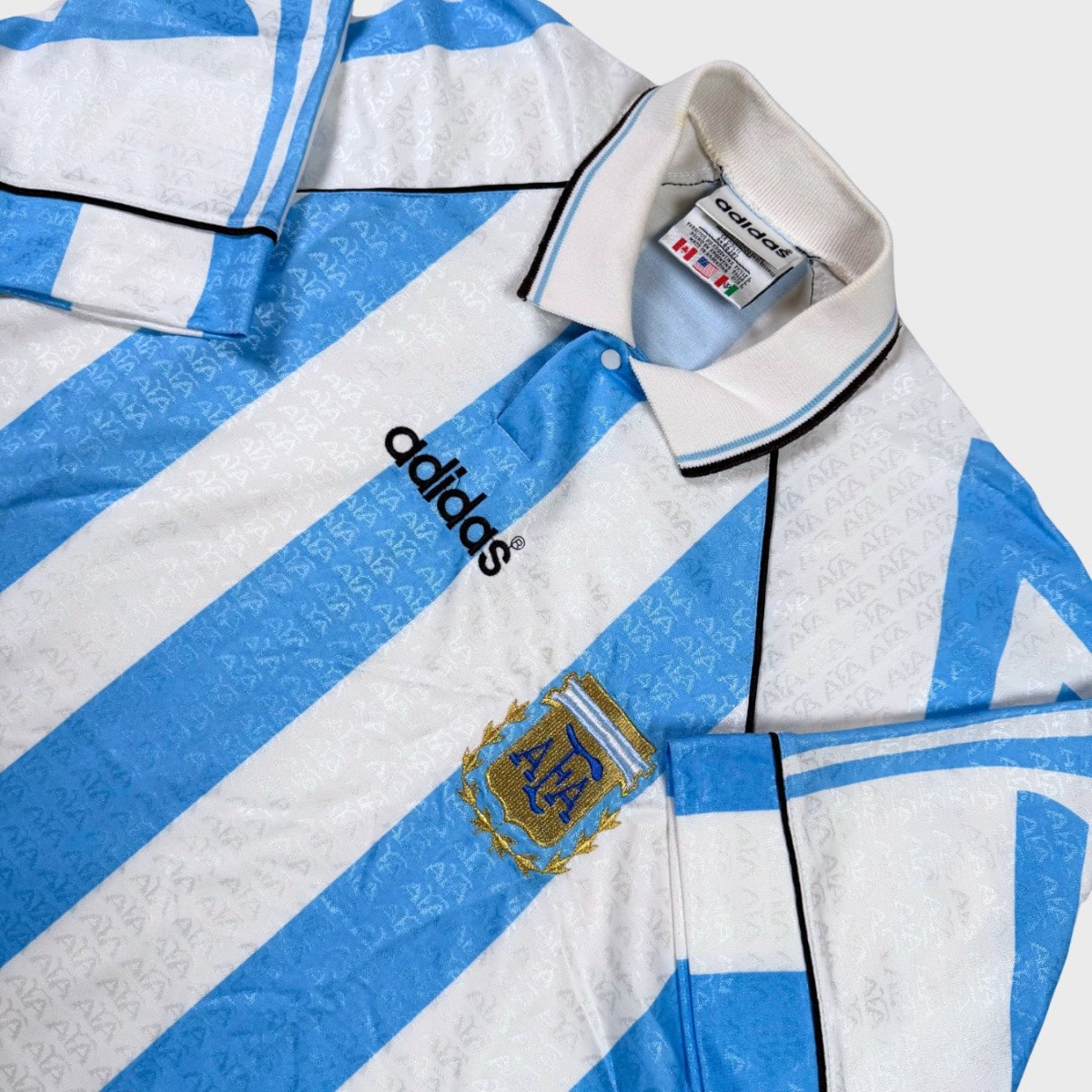 1996/98 Argentine Domicile (L) - Iconic Football Shop