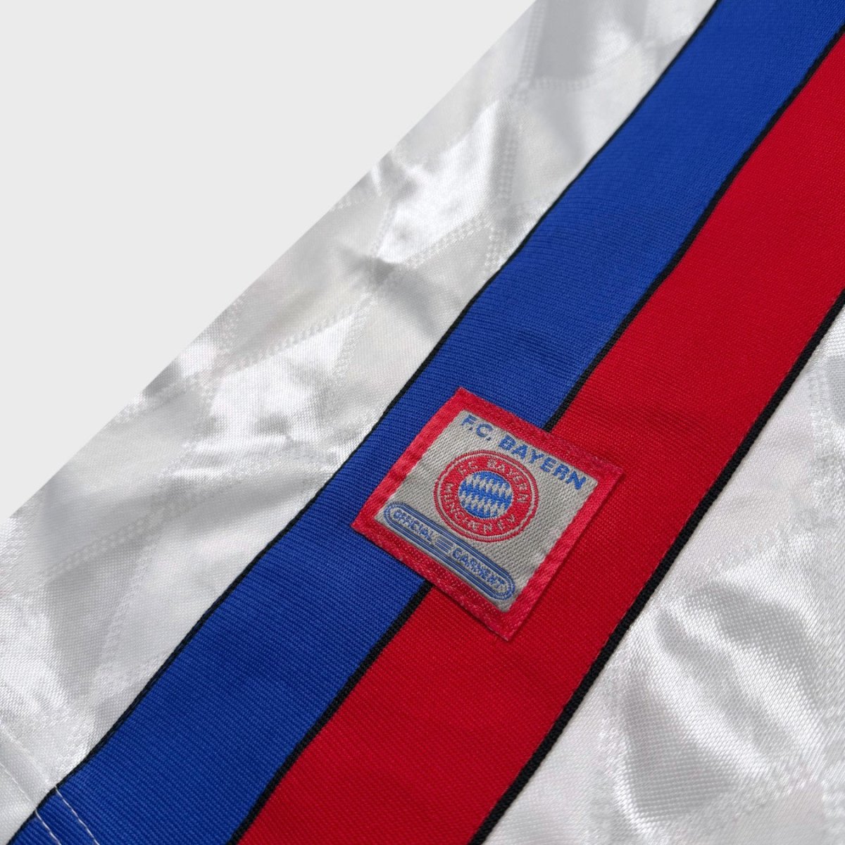 1996/98 Bayern Munich Extérieur (XL) - Iconic Football Shop