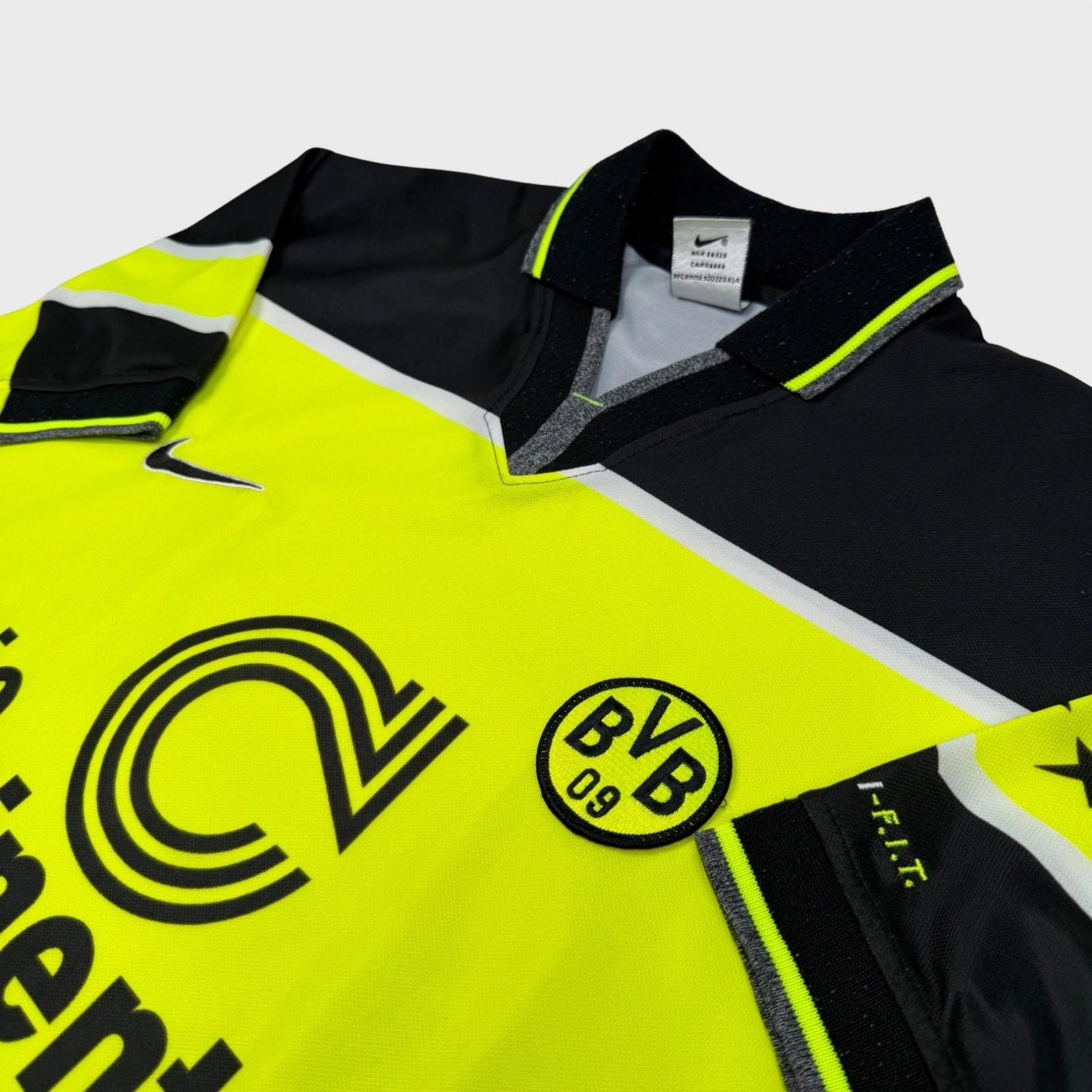 1997/98 Dortmund Domicile (M) - Iconic Football Shop
