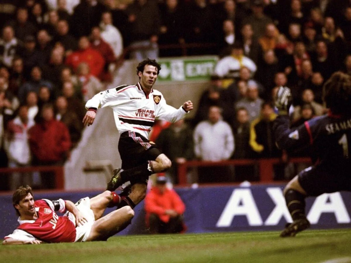 1997/98 Manchester United Extérieur (L) - Iconic Football Shop