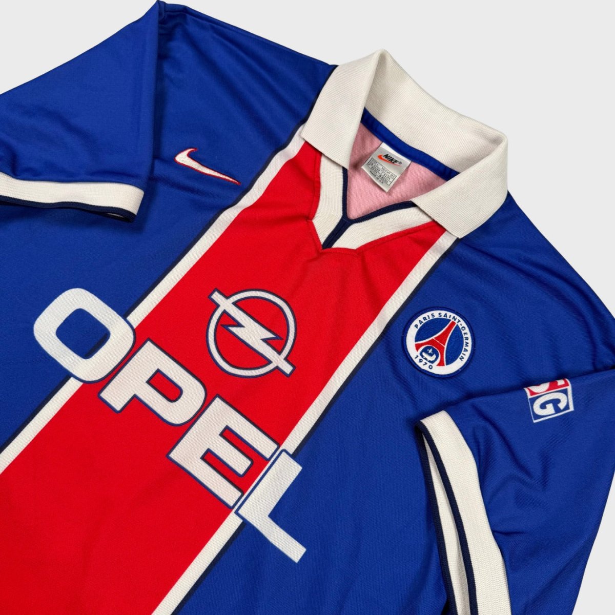 1997/98 PSG Domicile - Rai 10 (L) - Iconic Football Shop