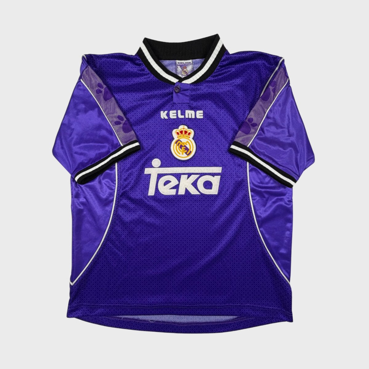 1997/98 Real Madrid Extérieur (M) - Iconic Football Shop