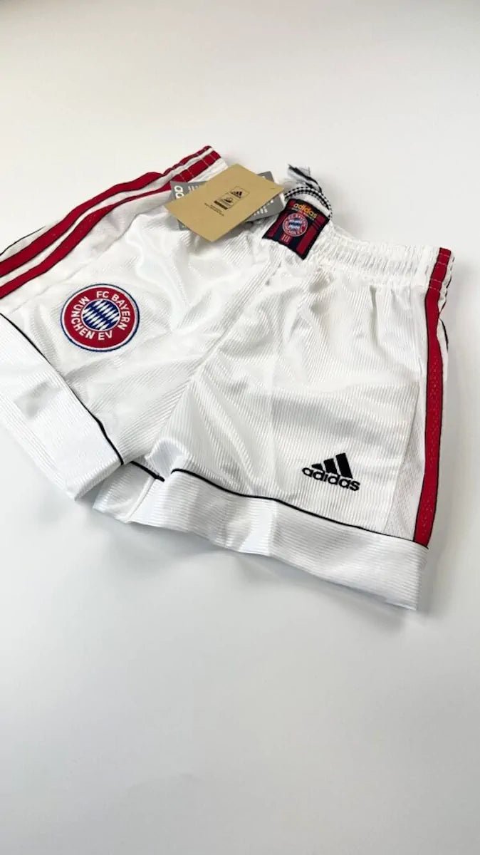 1998/00 Bayern Munich Short (10a) - Iconic Football Shop