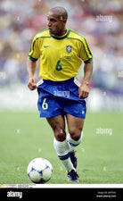 1998/00 Brésil Domicile (S) - Iconic Football Shop