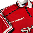 1998/00 Manchester United Domicile (L) - Iconic Football Shop