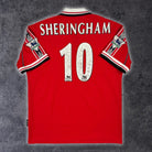 1998/00 Manchester United Domicile - Sheringham 10 (L) - Iconic Football Shop