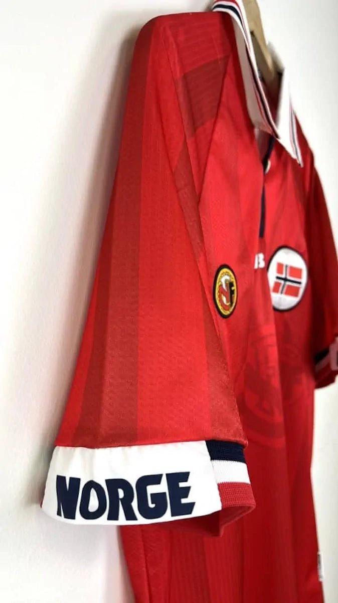 1998/00 Norvège Domicile (L) - Iconic Football Shop