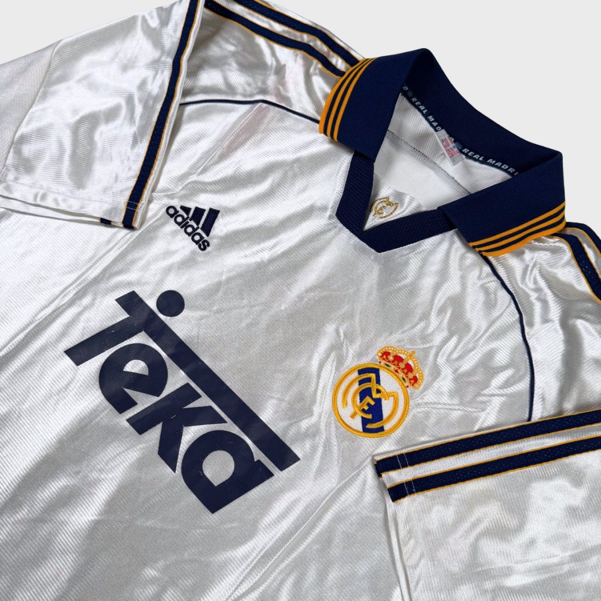 1998/00 Real Madrid Domicile (L) - Iconic Football Shop