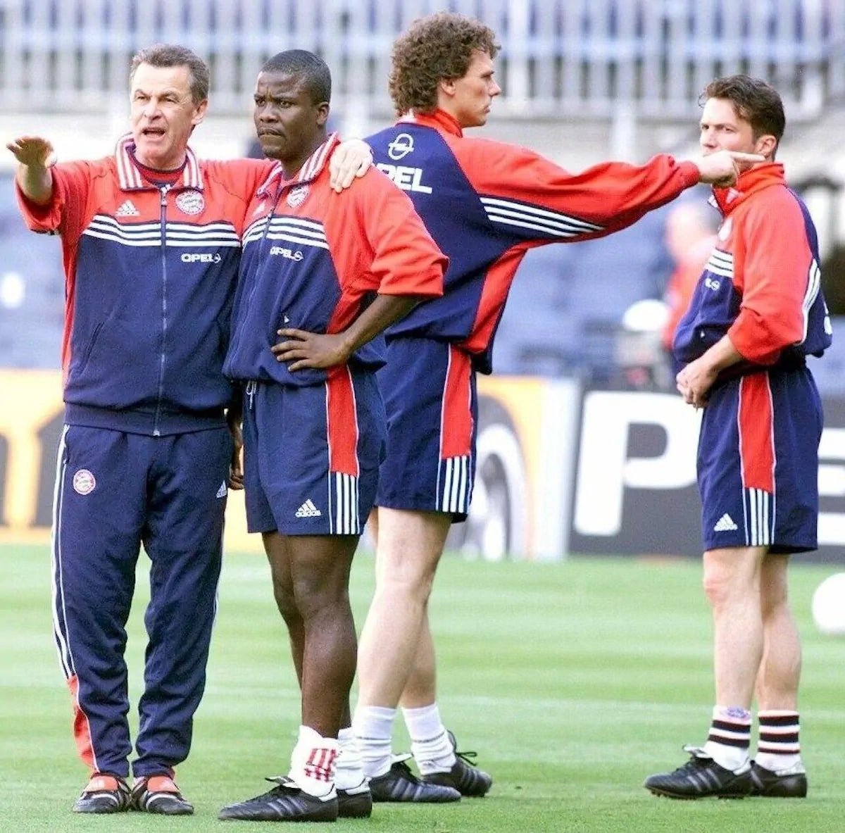 1998/99 Bayern Munich Entraînement (M) - Iconic Football Shop