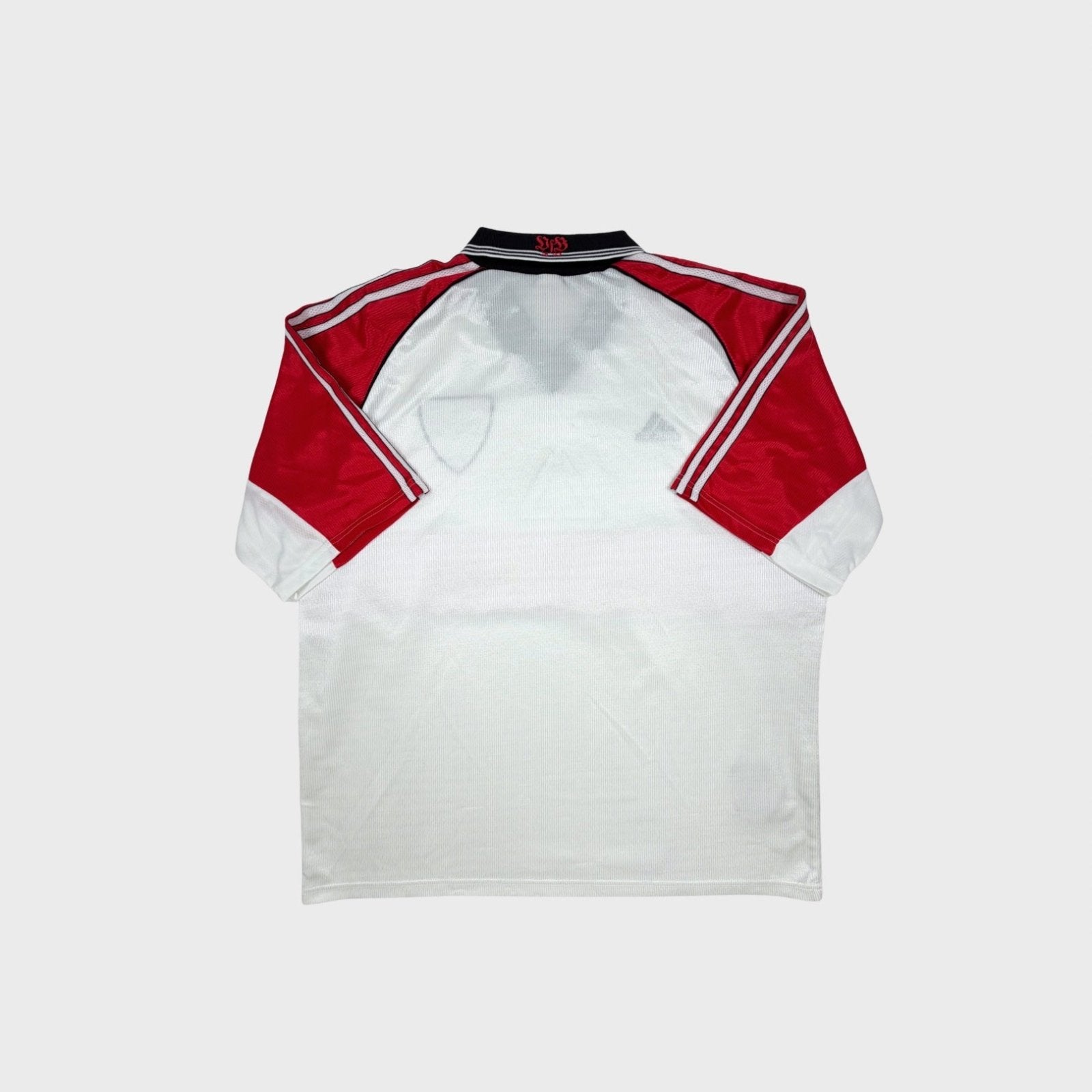 1998/99 Stuttgart Domicile (XL) - Iconic Football Shop