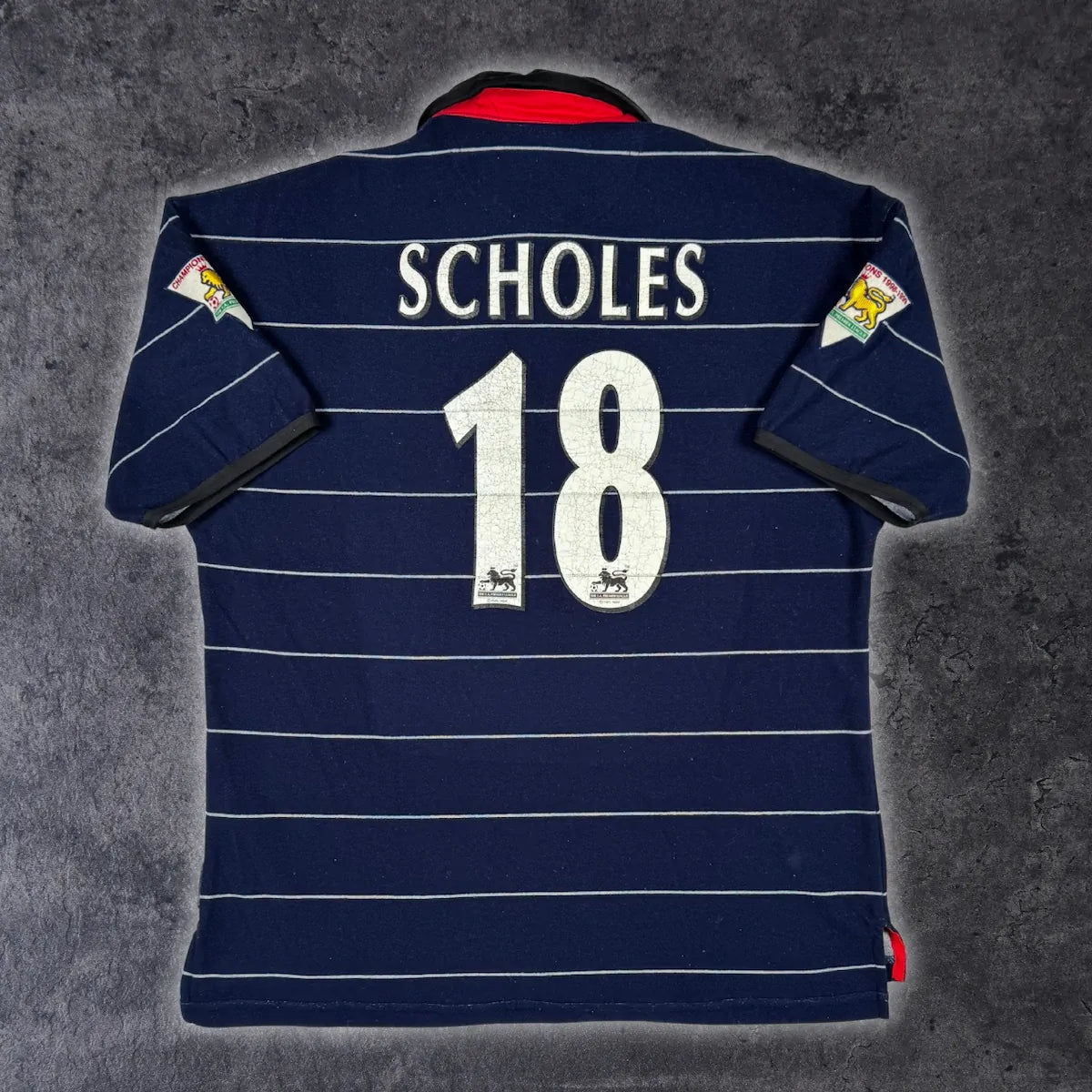 1999/00 Manchester United Extérieur - Scholes 18 (L) - Iconic Football Shop