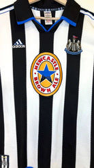 1999/00 Newcastle Domicile - Shearer 9 (M) - Iconic Football Shop