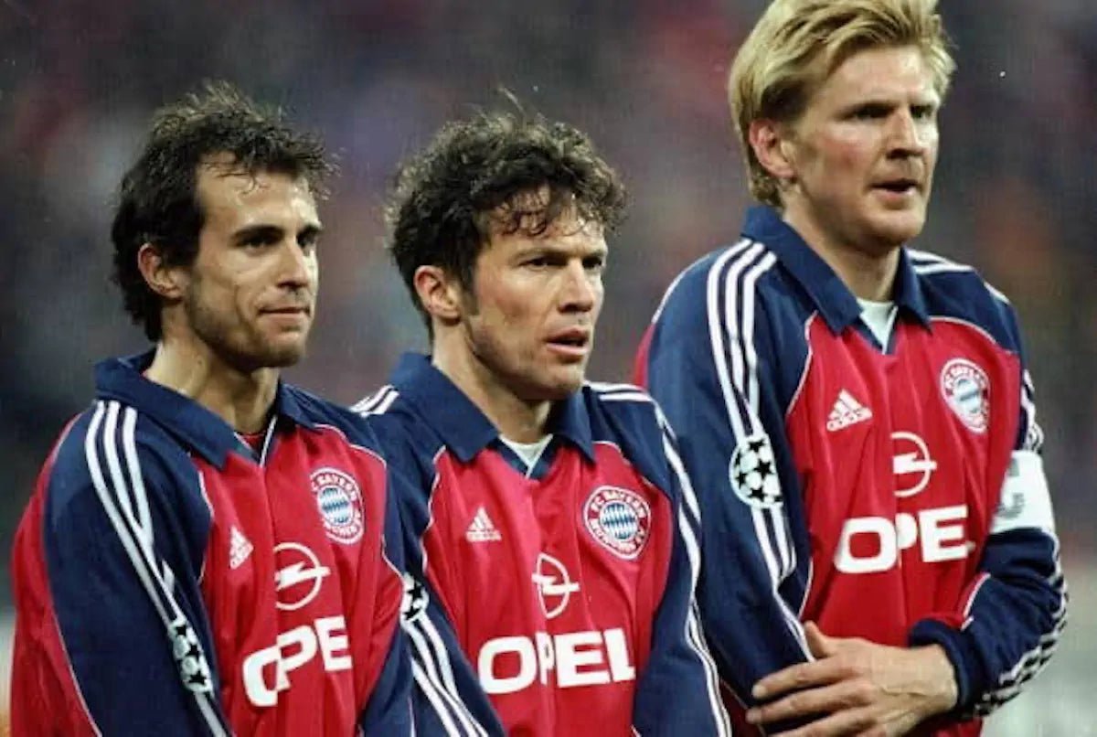 1999/01 Bayern Munich Domicile (L) - Iconic Football Shop