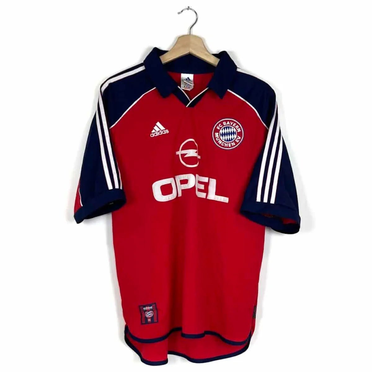 1999/01 Bayern Munich Domicile (L) - Iconic Football Shop