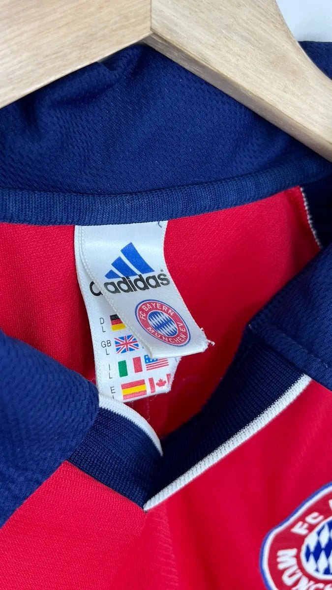1999/01 Bayern Munich Domicile (L) - Iconic Football Shop