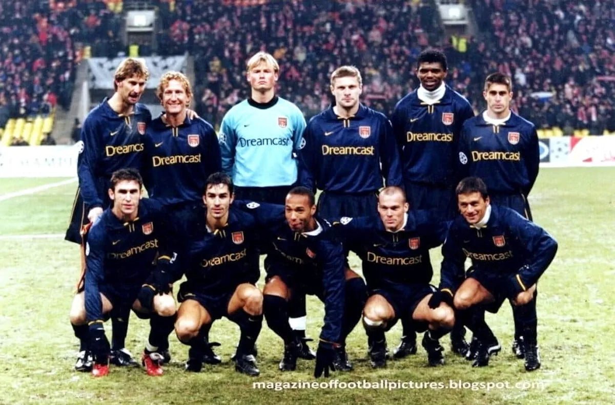 2000/01 Arsenal Third (L) - Iconic Football Shop