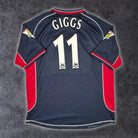 2000/01 Manchester United Third - Giggs 11 (XL) - Iconic Football Shop