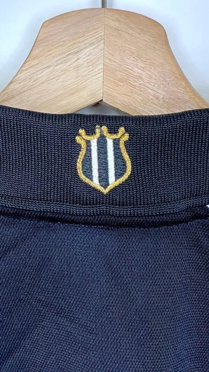 2000/01 Newcastle Extérieur (S) - Iconic Football Shop