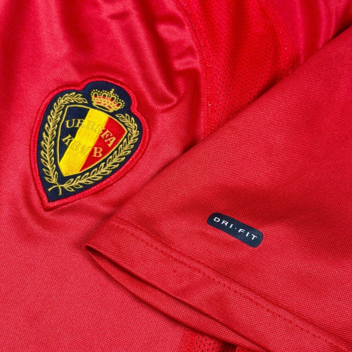 2000/02 Belgique Domicile (16a) - Iconic Football Shop