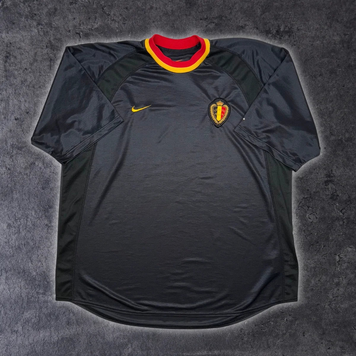 2000/02 Belgique Extérieur (XL) - Iconic Football Shop