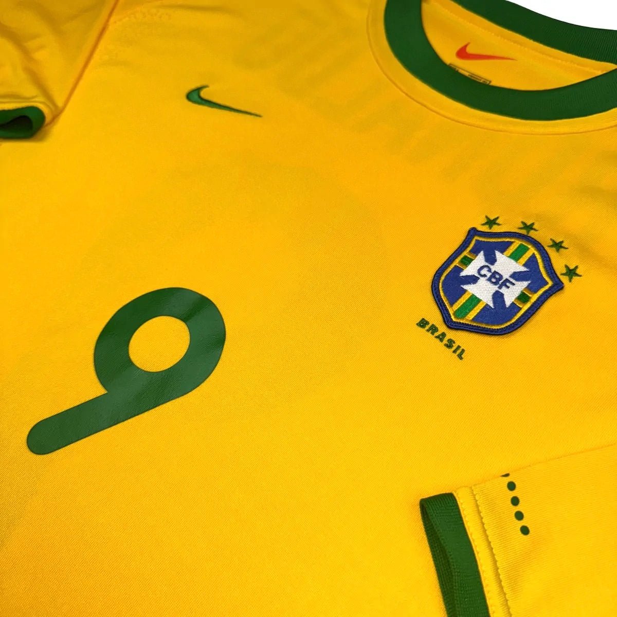 2000/02 Brésil Domicile - Ronaldo 9 (L) - Iconic Football Shop