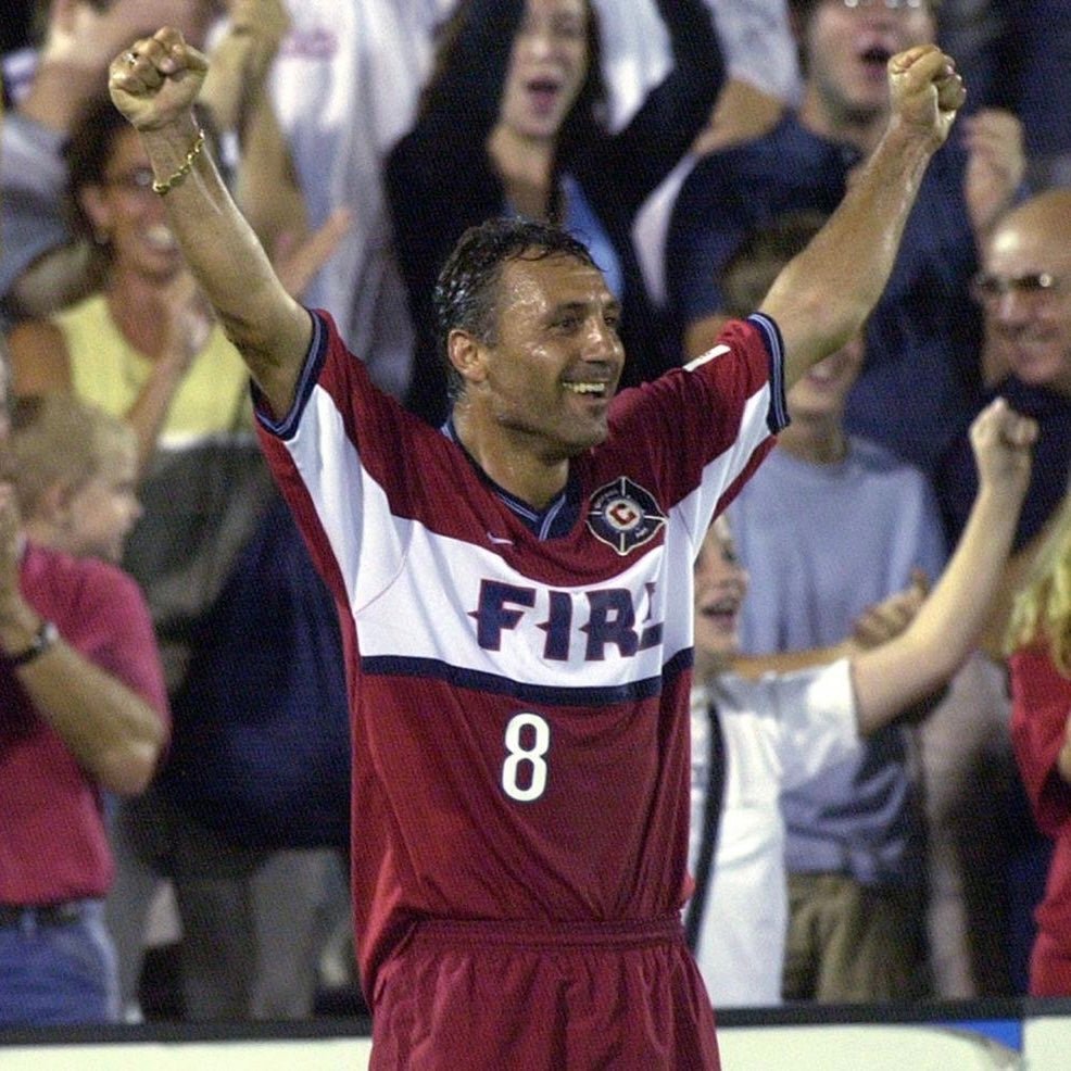 2000/02 Chicago Fire Domicile (M) - Iconic Football Shop