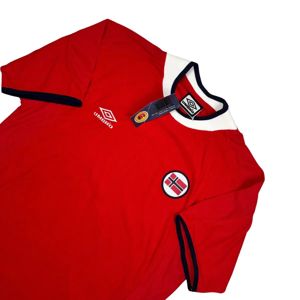 2000/02 Norvège Domicile (L) - Iconic Football Shop