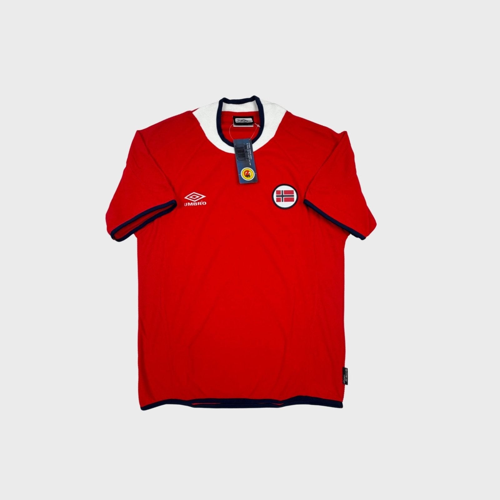 2000/02 Norvège Domicile (M) - Iconic Football Shop