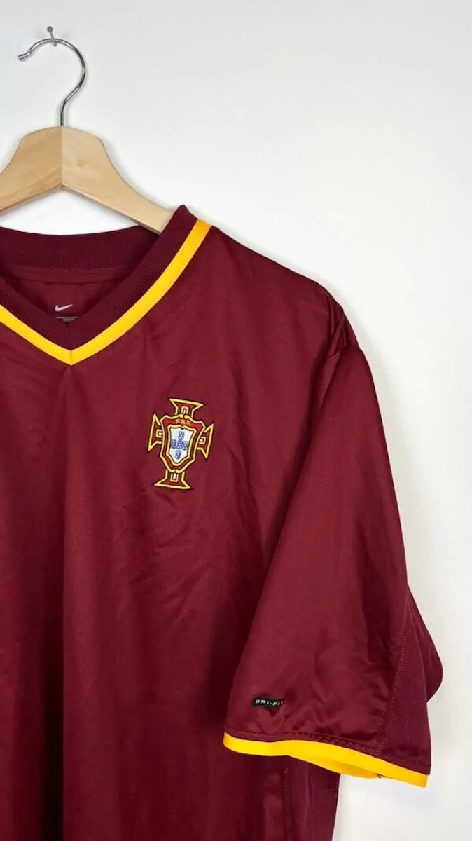 2000/02 Portugal Domicile (L) - Iconic Football Shop