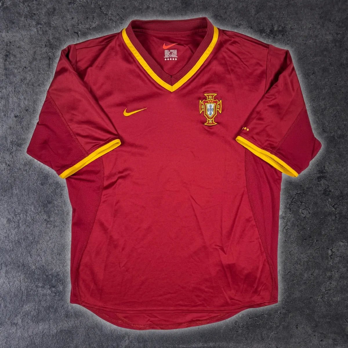 2000/02 Portugal Domicile (S) - Iconic Football Shop