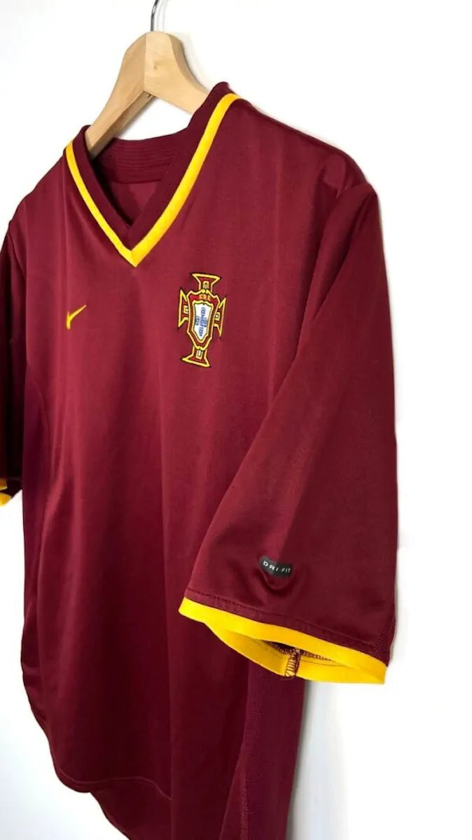 2000/02 Portugal Domicile (S) - Iconic Football Shop