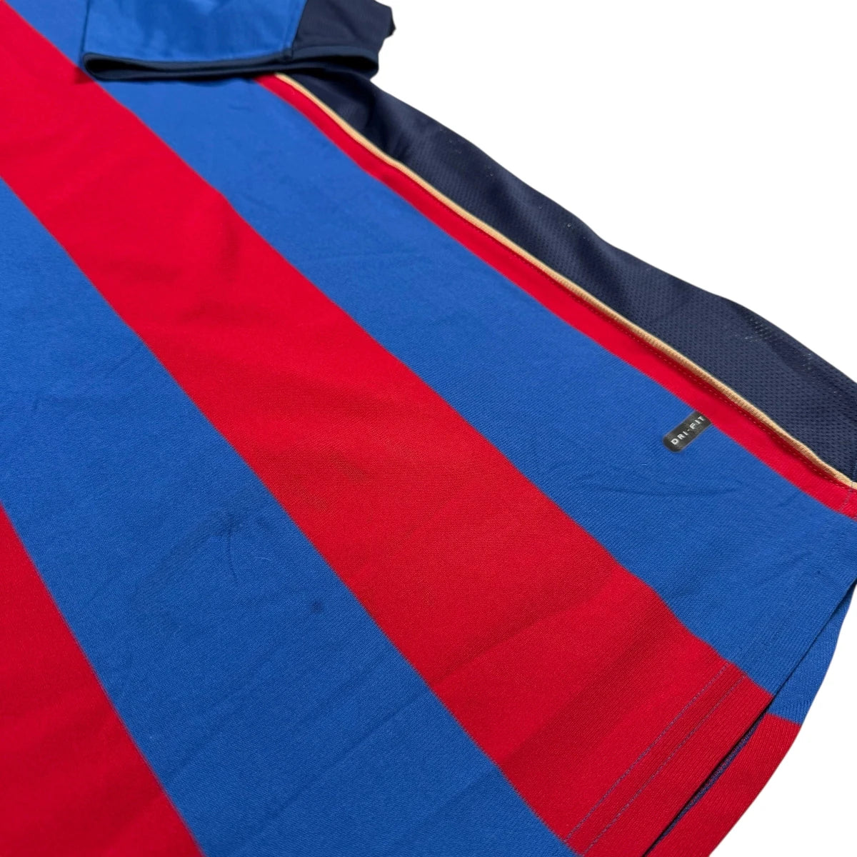2001/02 Barcelone Domicile (L) - Iconic Football Shop