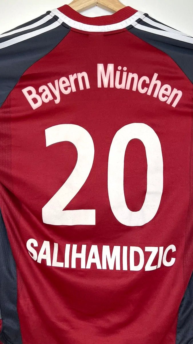 2001/02 Bayern Munich Domicile - Salihamidzic 20 (M) - Iconic Football Shop