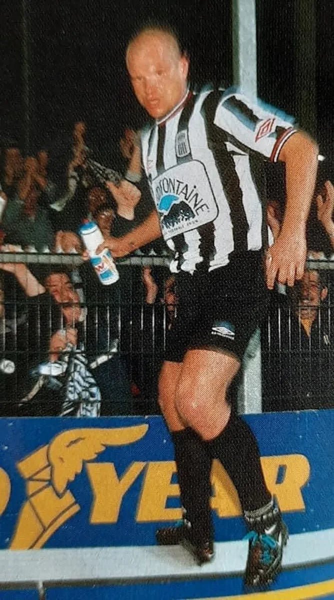 2001/02 Charleroi Domicile - Santos 8 (XL) - Iconic Football Shop