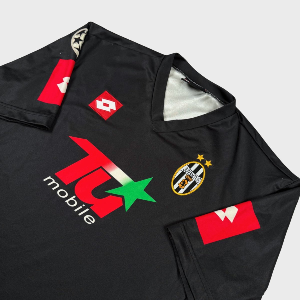 2001/02 Juventus Extérieur *CHAMPIONS LEAGUE* (XL) - Iconic Football Shop