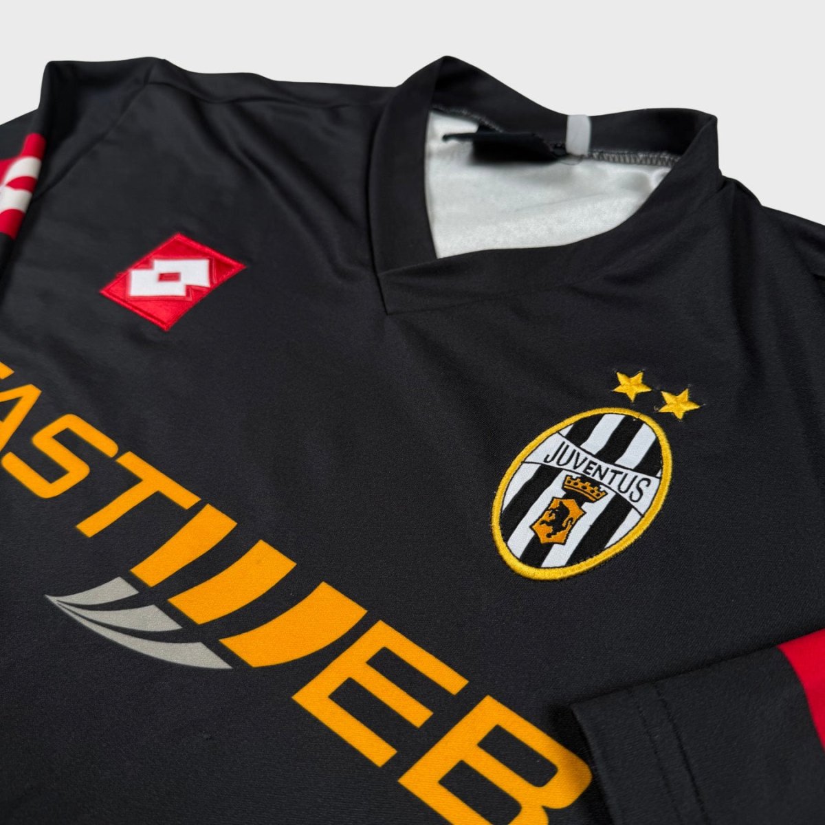2001/02 Juventus Extérieur (L) - Iconic Football Shop