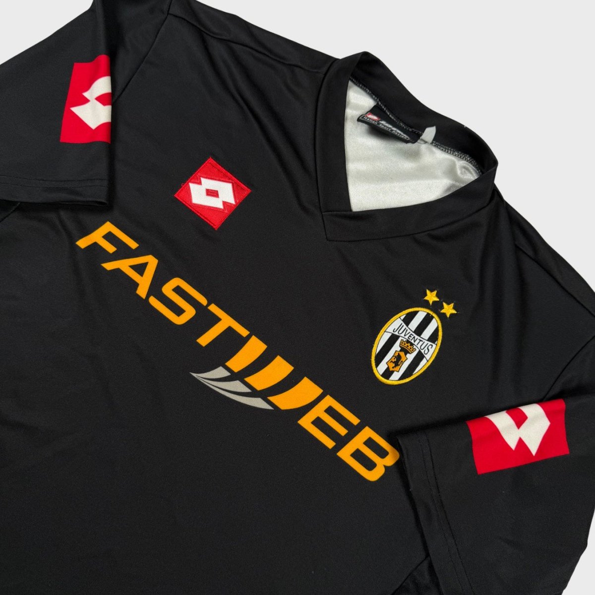 2001/02 Juventus Extérieur (L) - Iconic Football Shop