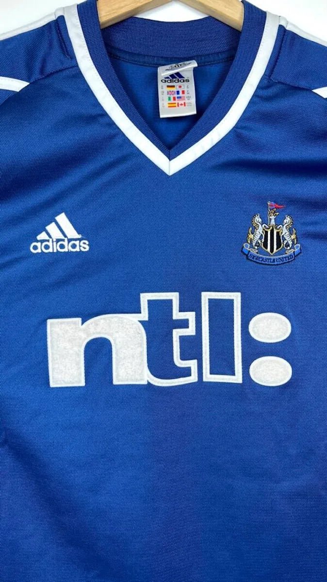 2001/02 Newcastle Extérieur (M) - Iconic Football Shop