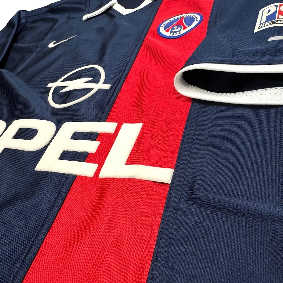 2001/02 PSG Domicile (XL) - Iconic Football Shop